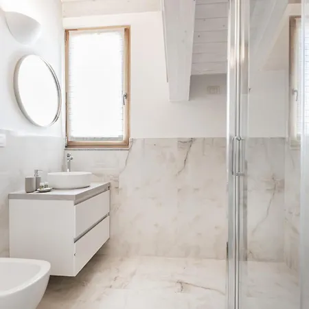 Easylife - Gioiello Con Ampio Balcone Panoramico In Porta Ticinese * Mailand