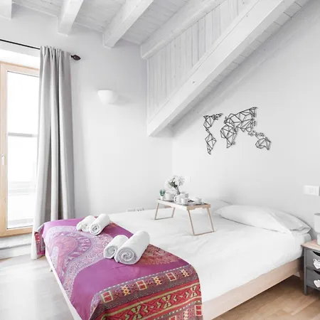 Easylife - Gioiello Con Ampio Balcone Panoramico In Porta Ticinese Milaan
